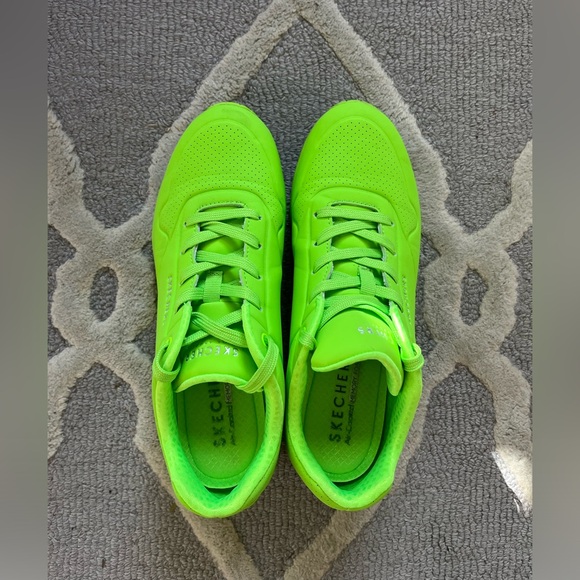 Skechers Women’s Uno Night Shades Sneaker, 9 - Picture 3 of 8